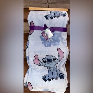Super Cute 🥰 Disney Stitch Throw Blanket 60” x 70” - NEW